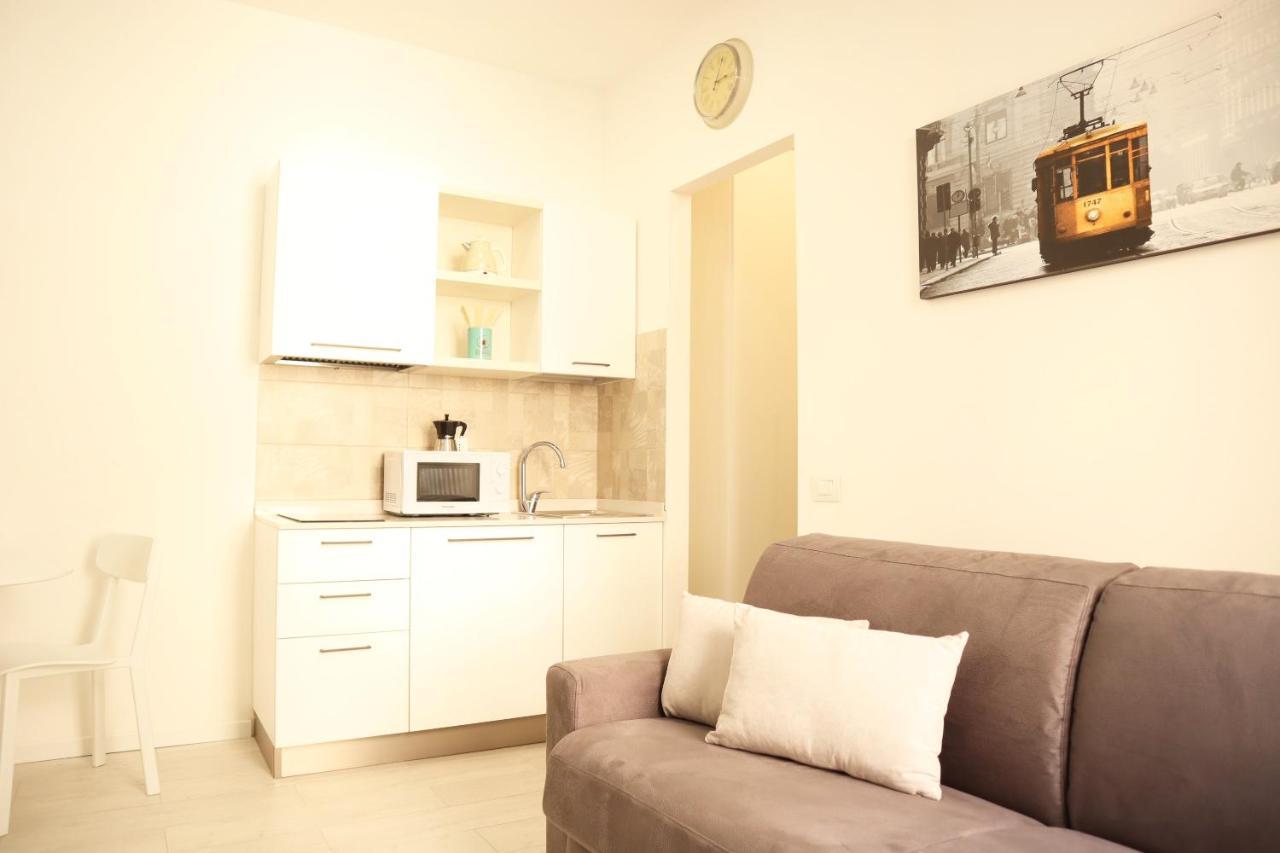 Navigli Tiny Bright House Milan Exterior photo