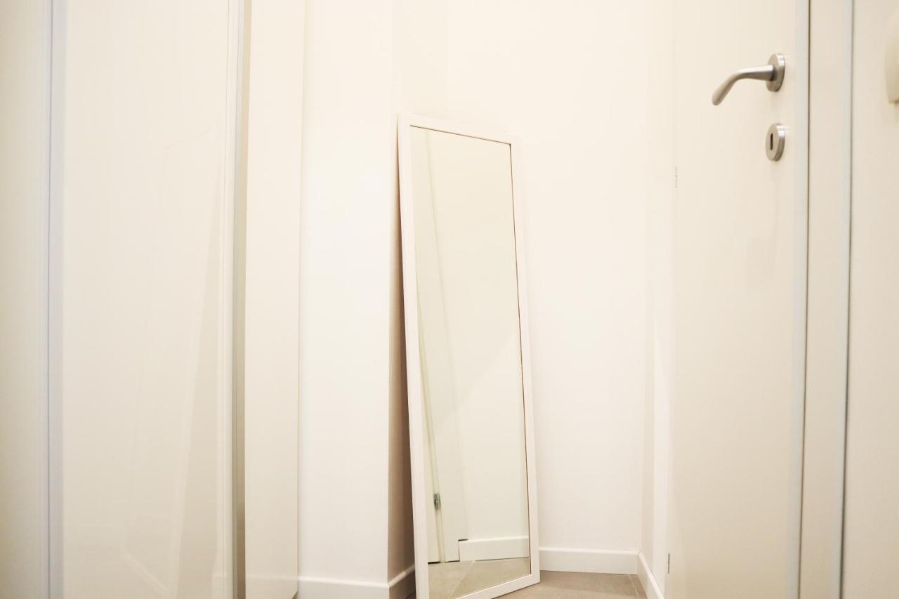 Navigli Tiny Bright House Milan Exterior photo